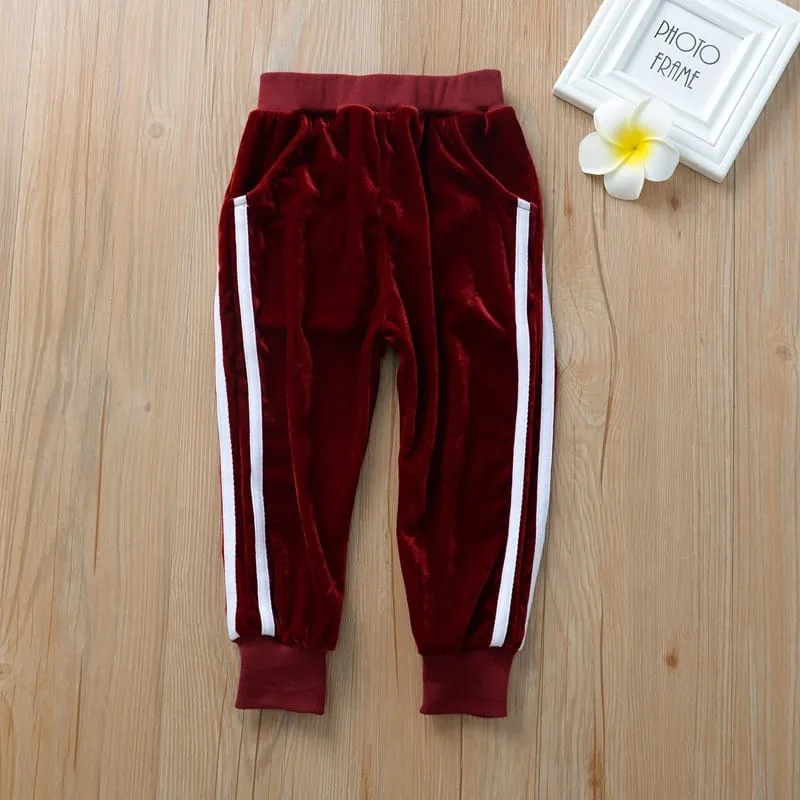 30 Pieces) Wholesale Kids Cute Rabbit Ear Design Hoodie And Pants Set