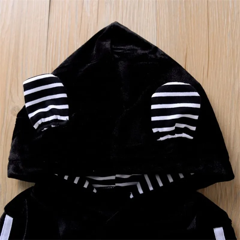30 Pieces) Wholesale Kids Cute Rabbit Ear Design Hoodie And Pants Set