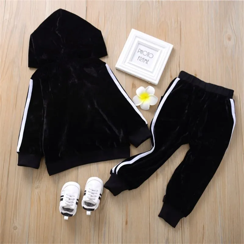 30 Pieces) Wholesale Kids Cute Rabbit Ear Design Hoodie And Pants Set