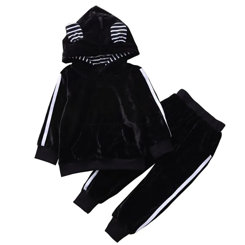 30 Pieces) Wholesale Kids Cute Rabbit Ear Design Hoodie And Pants Set