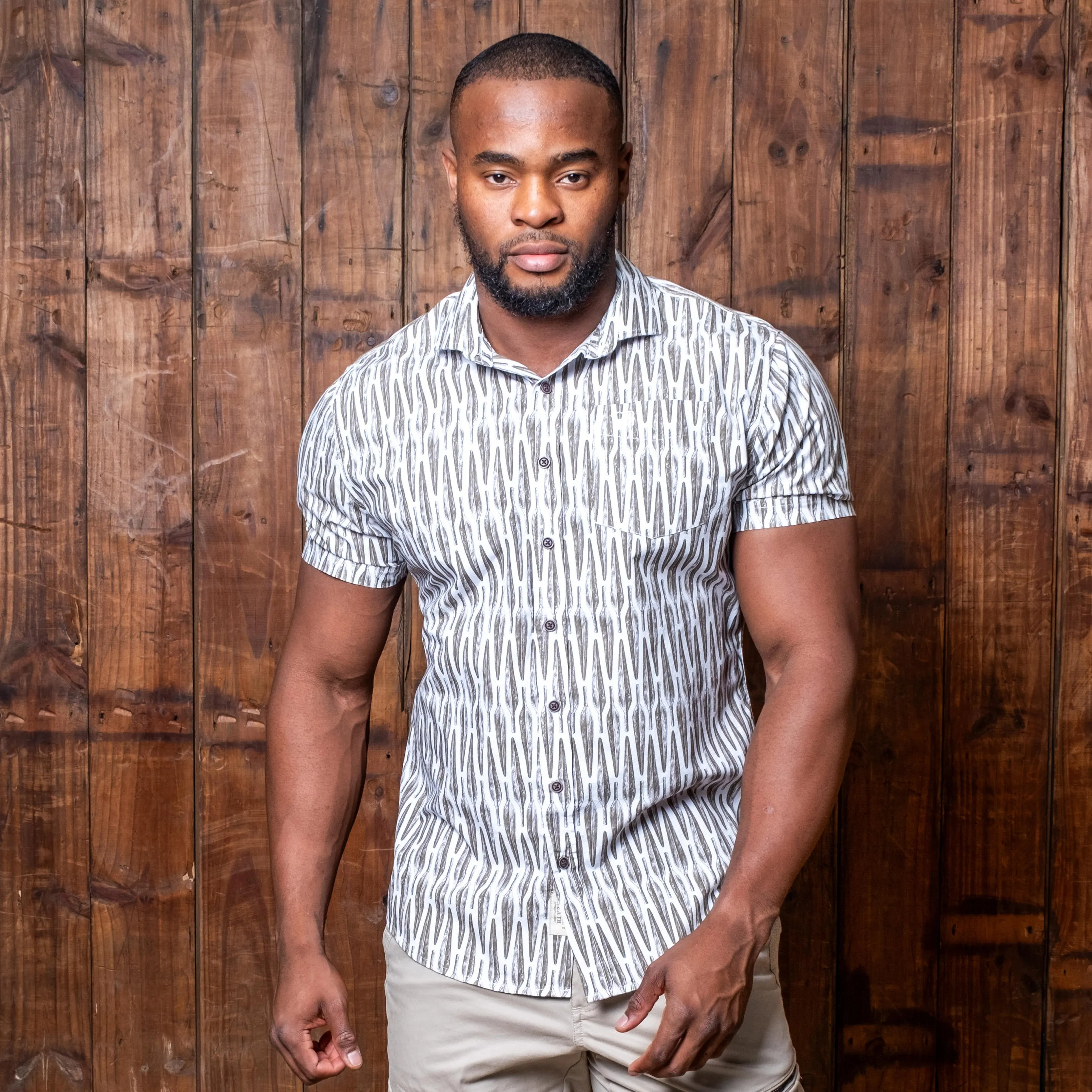Abstract Assegai Short Sleeve Shirt Pelican