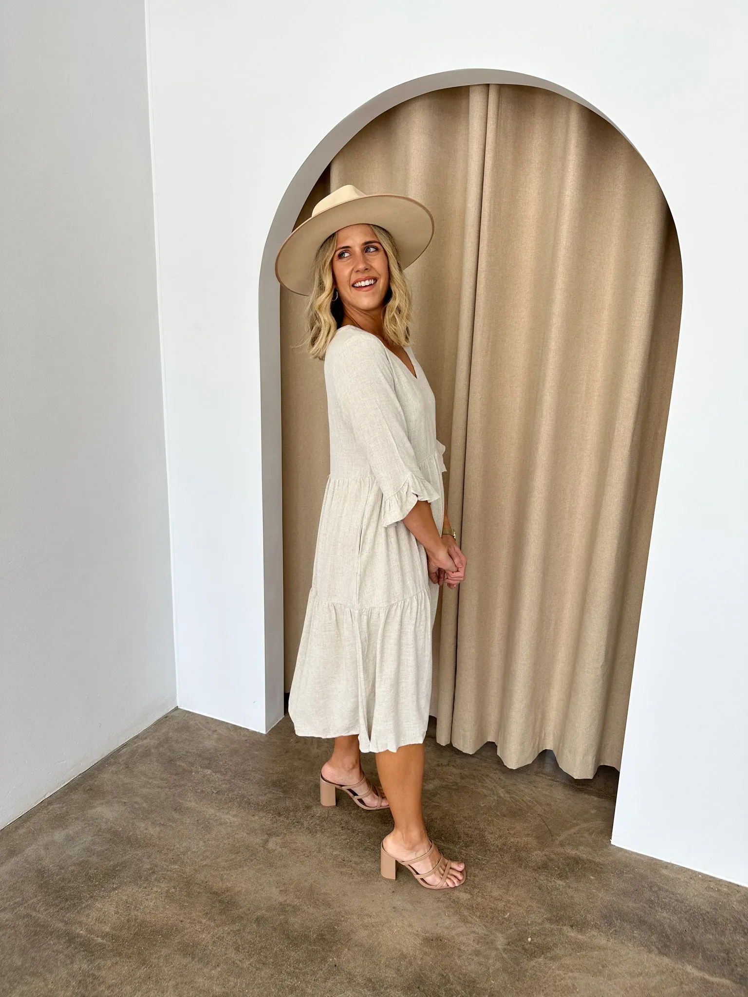 Bailey Midi Dress -Beige