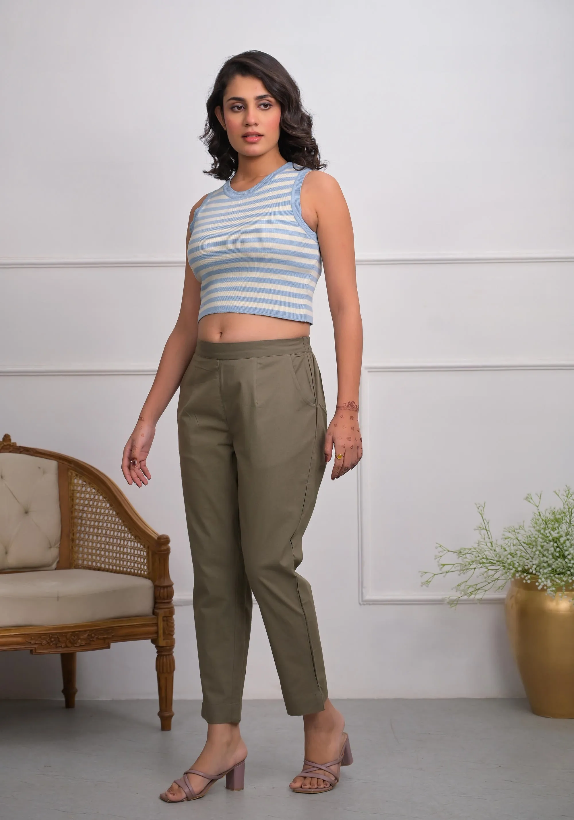 CHARCOAL Solid Cotton Pants With Partially Elasticated Waistband And Two Side Pockets