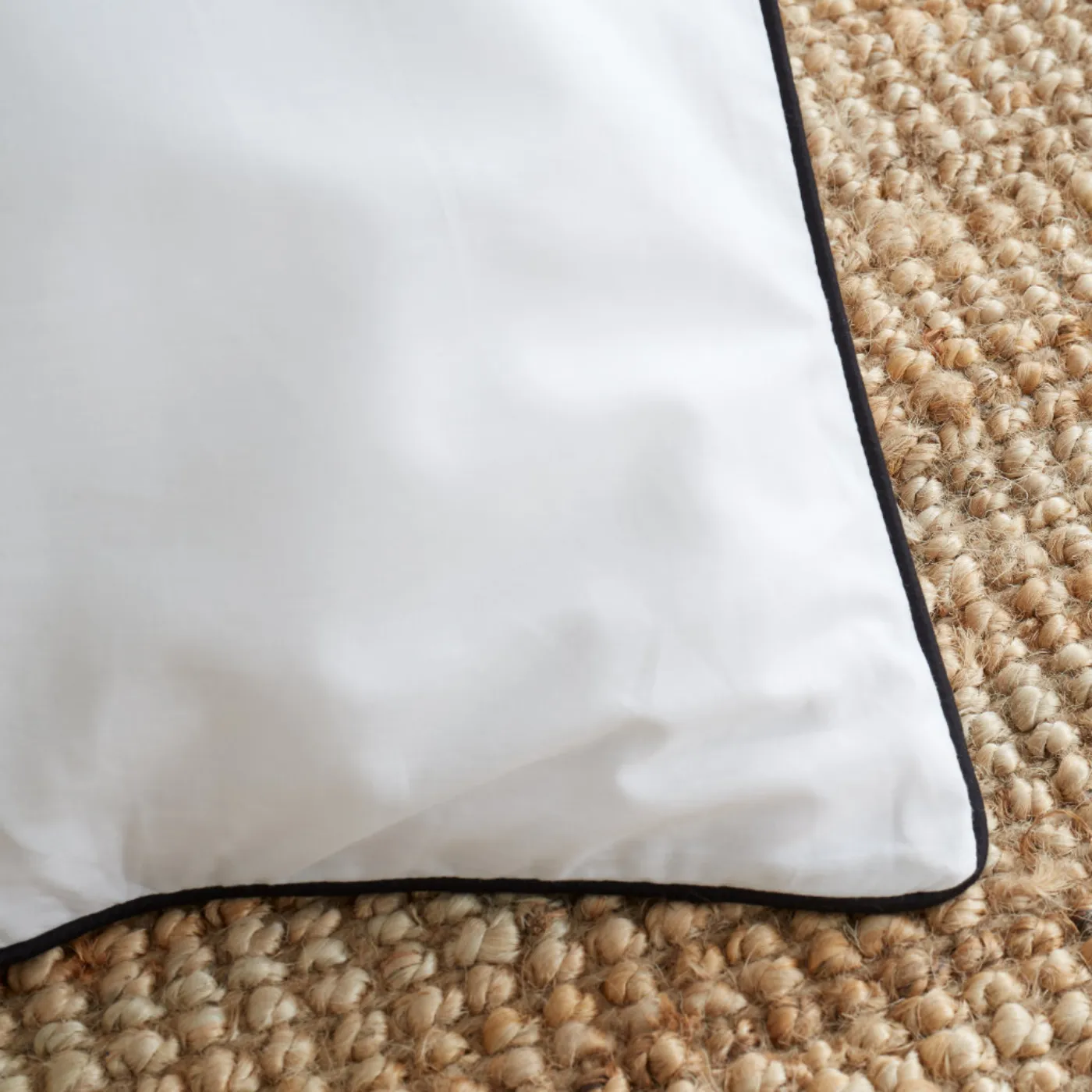 Cotton Piped White Duvet Set