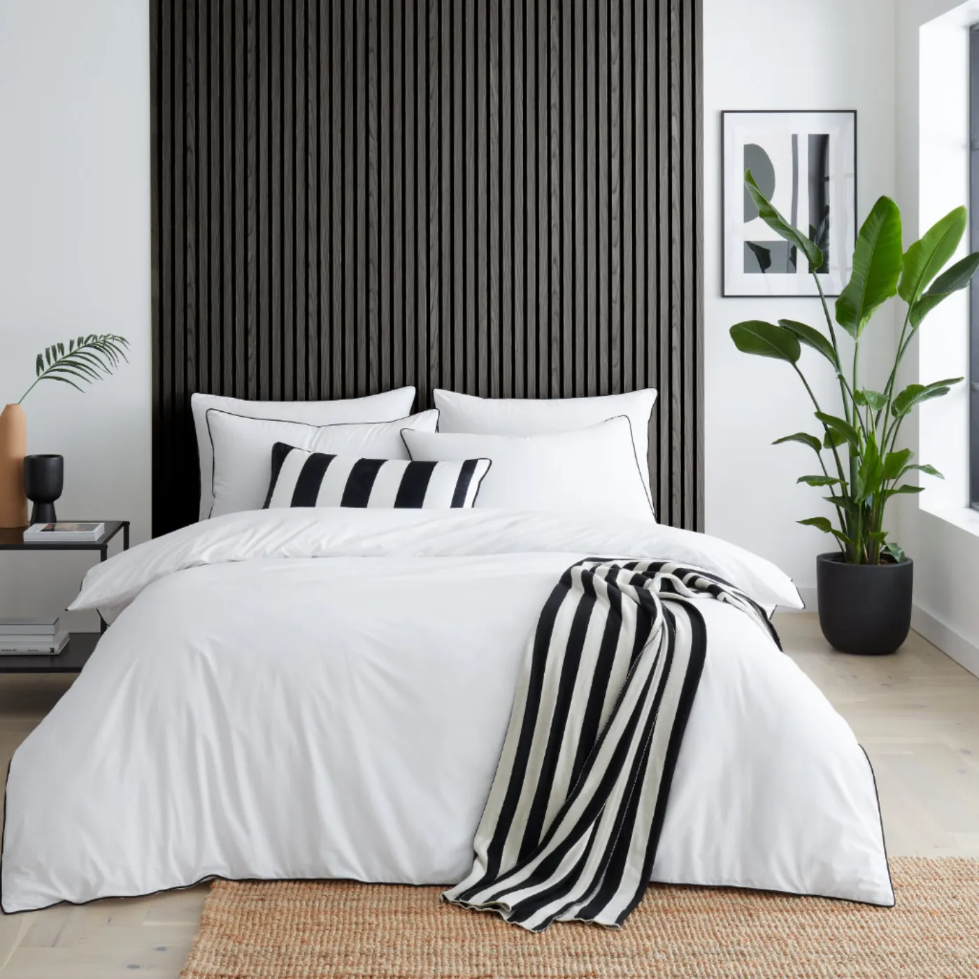 Cotton Piped White Duvet Set