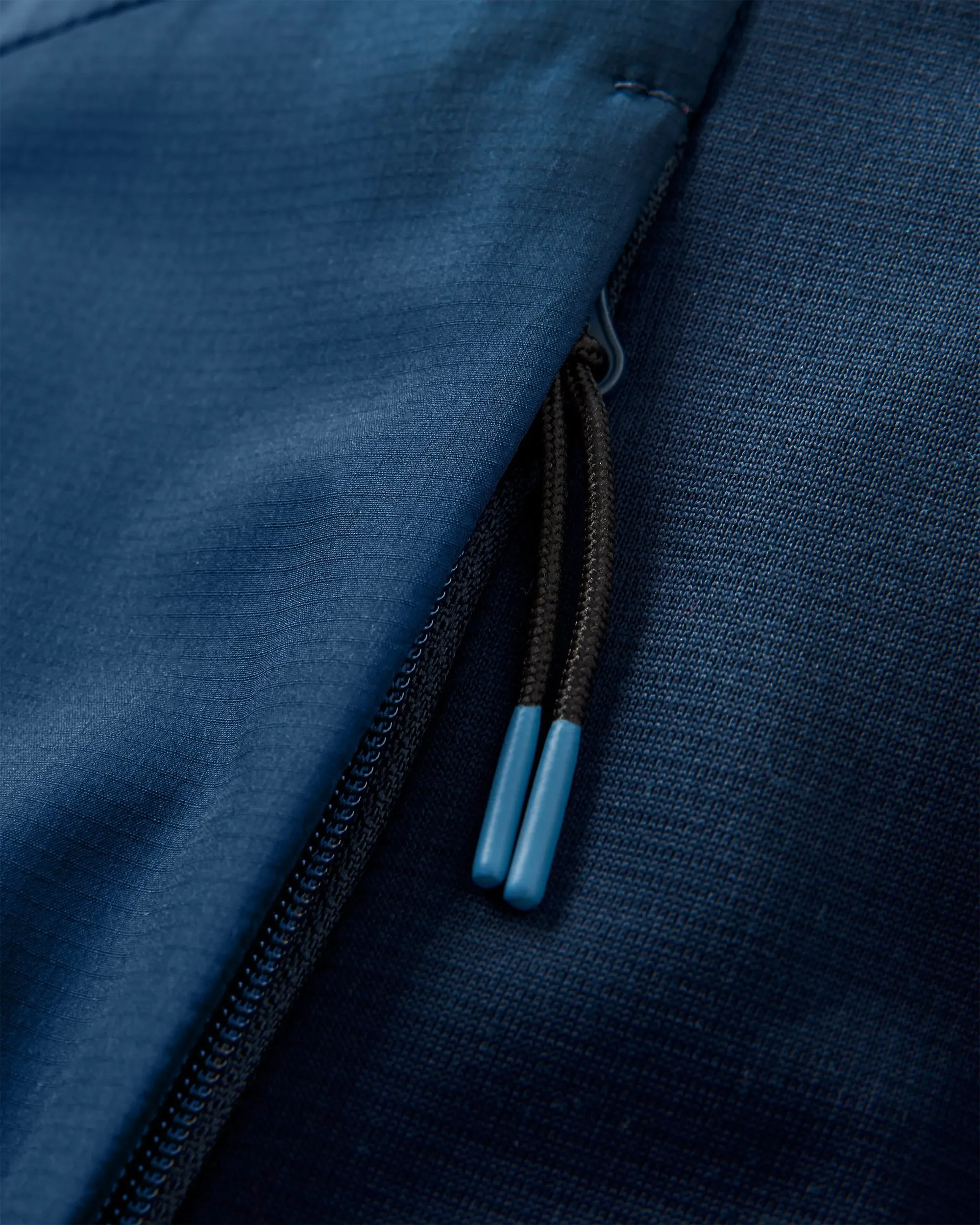 Daybreak Lightweight Recycled Thermore® Insulated Jacket - Rich Navy/Dark Denim/Arctic