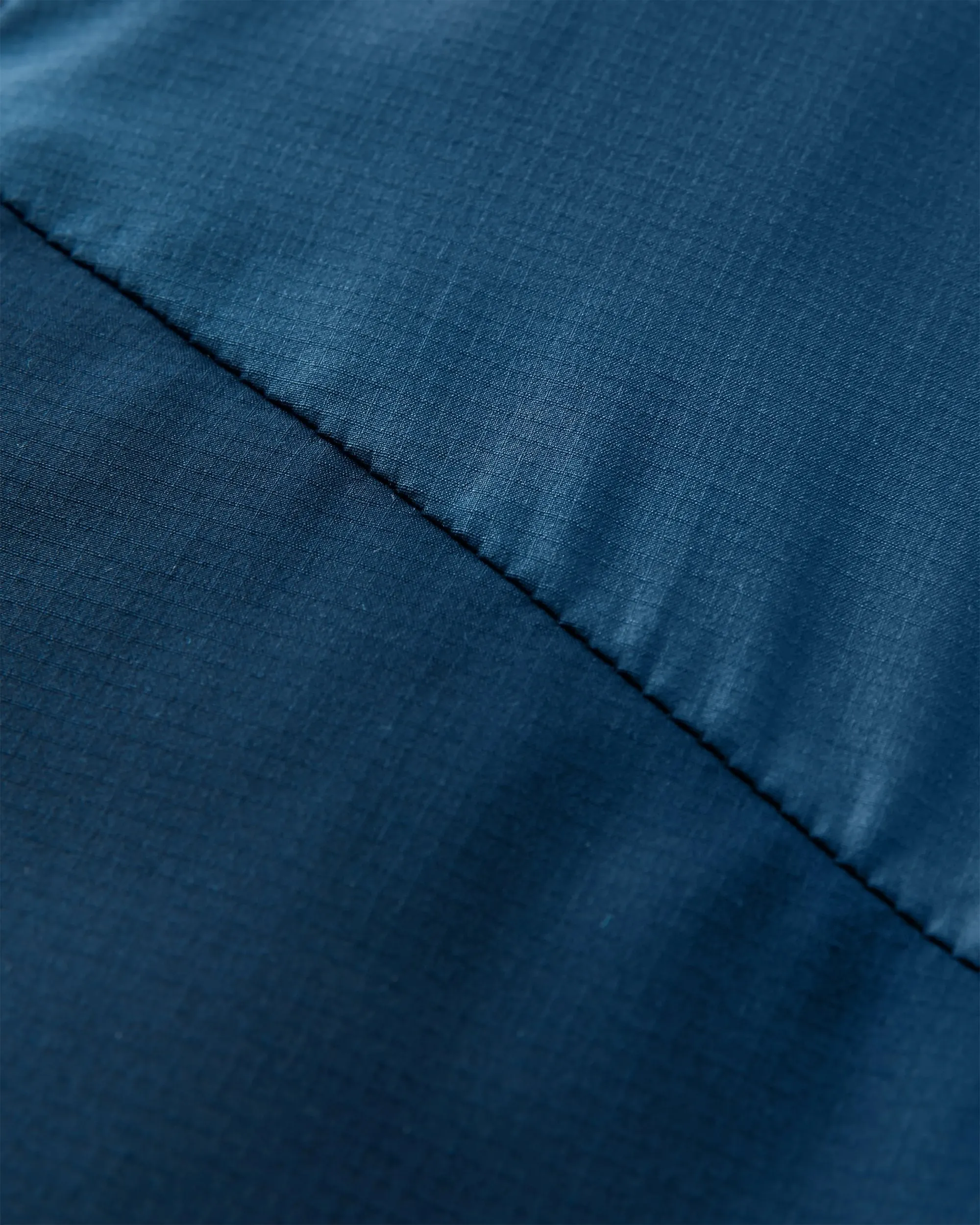 Daybreak Lightweight Recycled Thermore® Insulated Jacket - Rich Navy/Dark Denim/Arctic