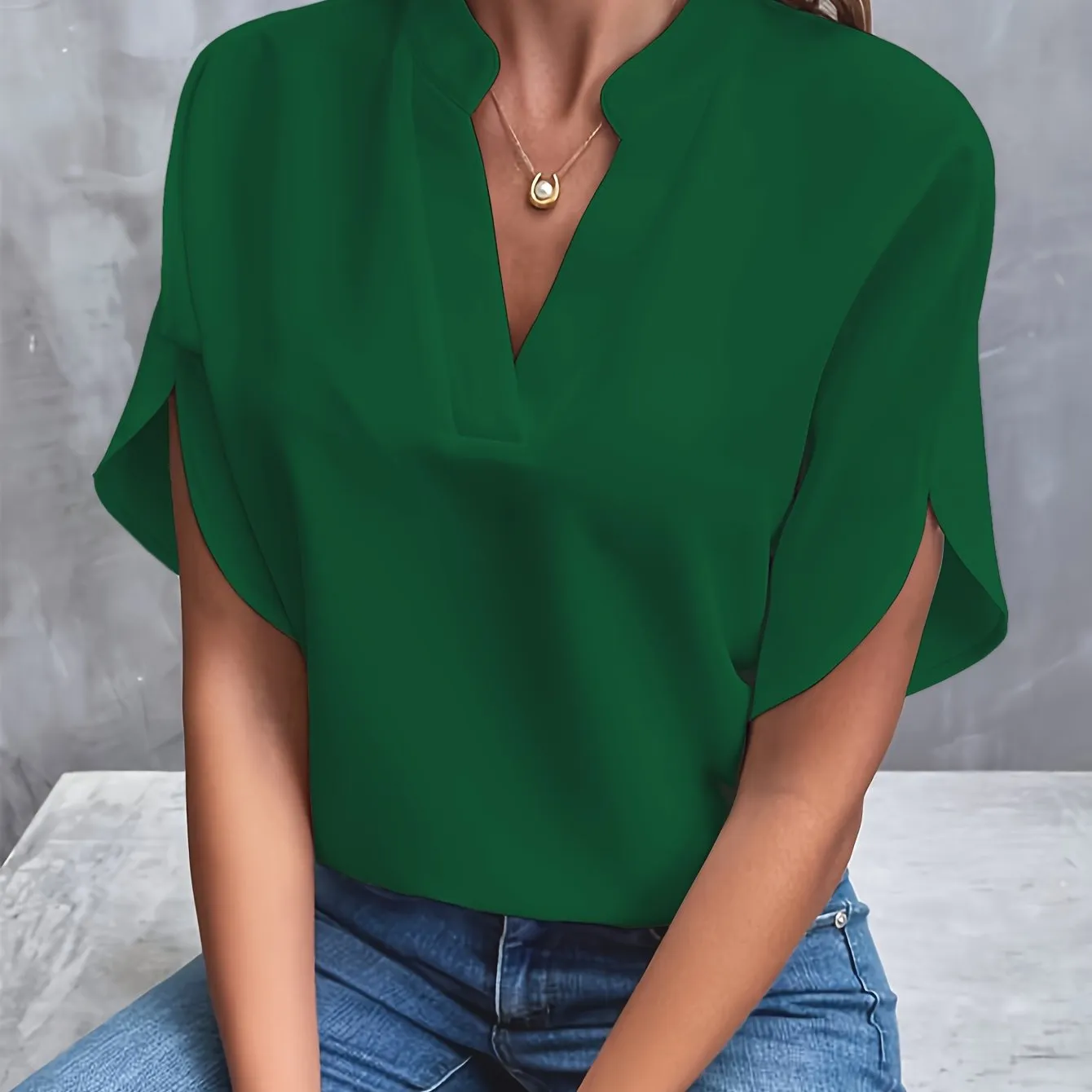 Flor® | Elegant, lightweight blouse for women