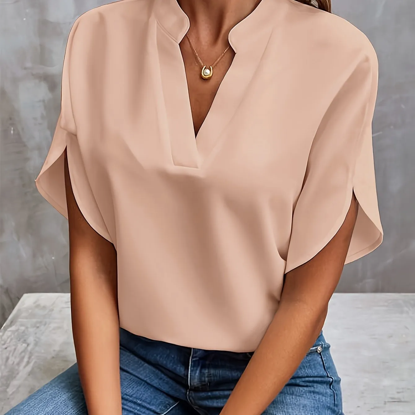 Flor® | Elegant, lightweight blouse for women