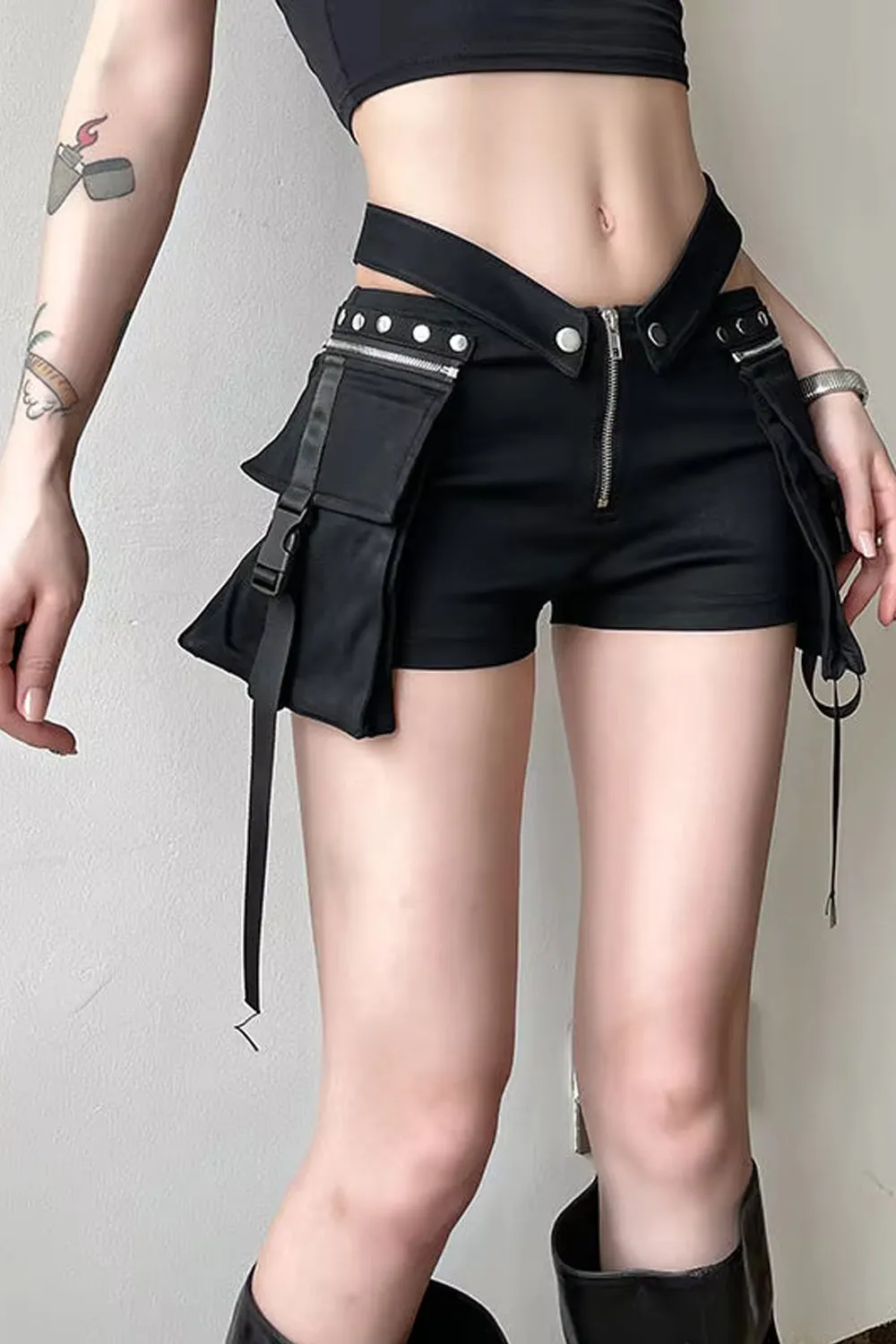 Hip Hop Extended Buckle Pockets Shorts