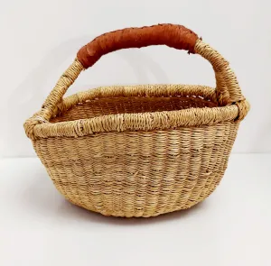 Leather Handle Round Bolga | Small | Geri's Bluffing Boutique