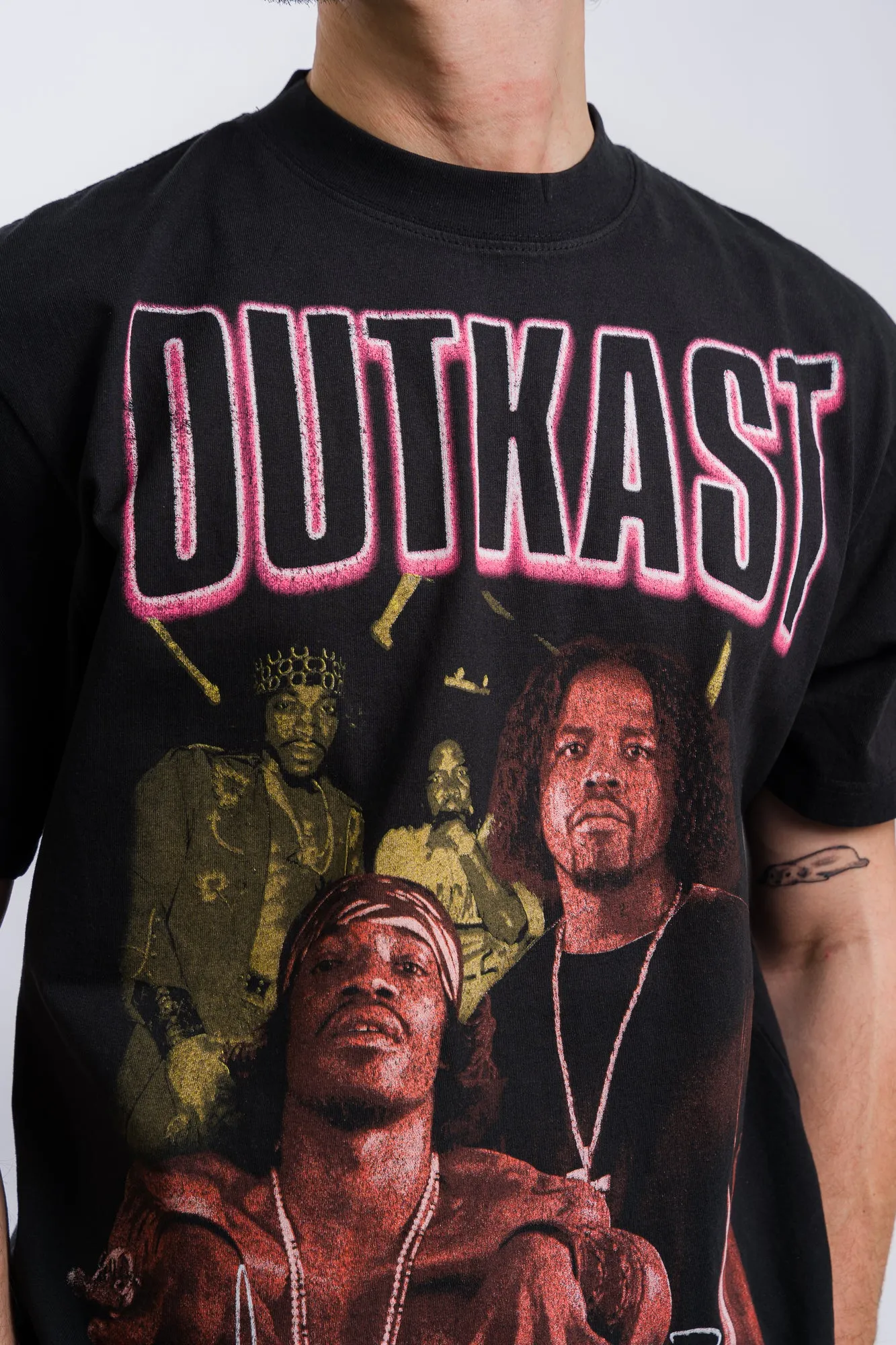 Primitive X Outkast Headline SS Tee - Black