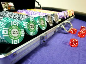 San Marino 300pce Poker Premium Clay Chip Set 13.5g w/ Case