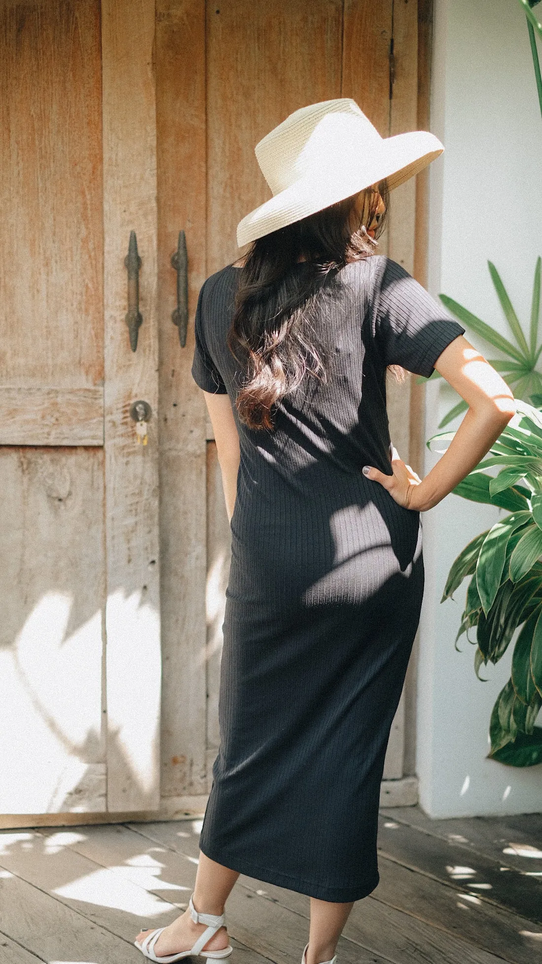 SCARLETT DRESS IN DEEP BLACK