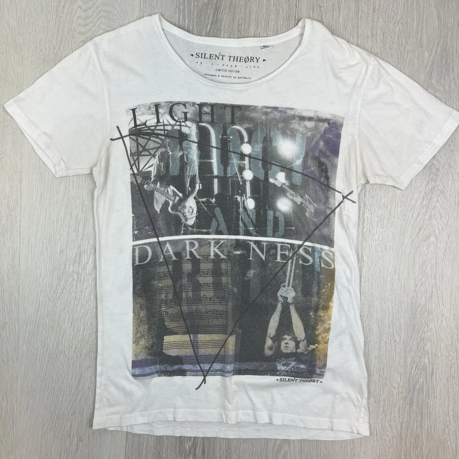 Silent Theory, Uniqlo & Covington Mens T-Shirt Bundle Size Small (3 T-Shirts)