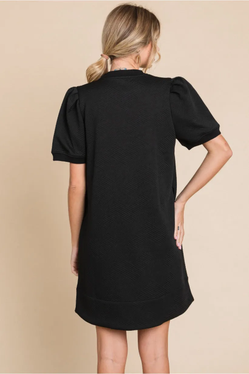 Textured Dress W/U-Neck, Side Pockets