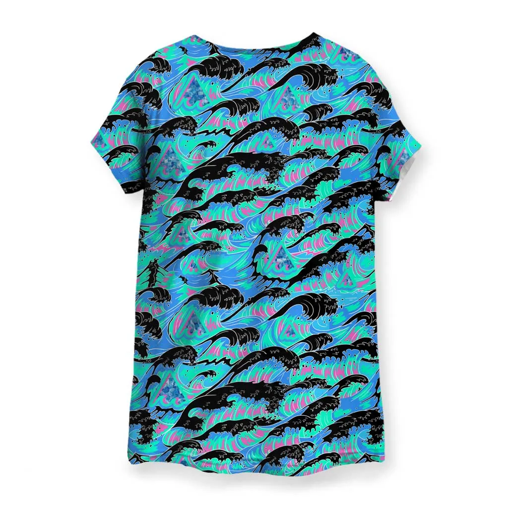 THE GREAT WAVE OF MEANING Women's T-Shirt