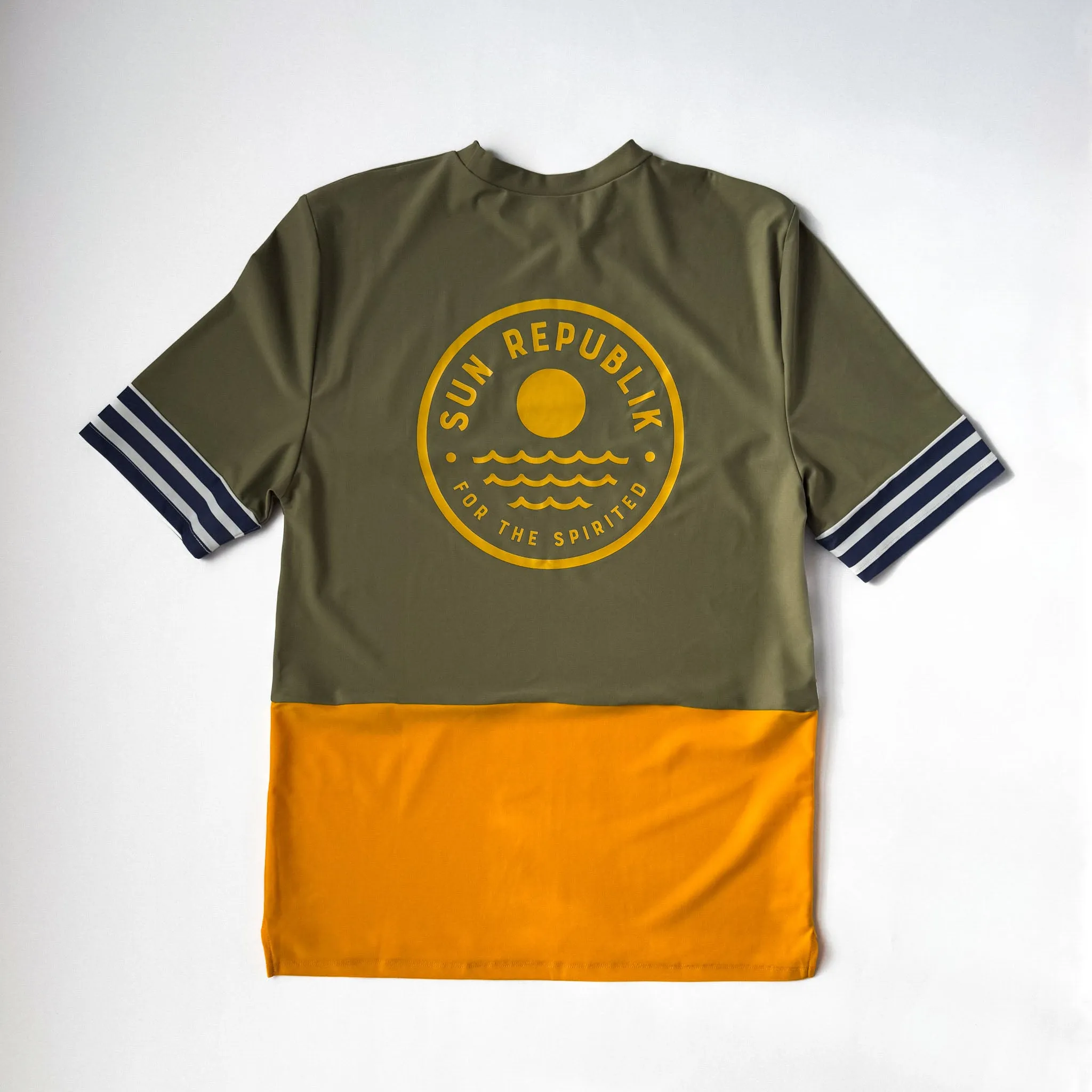 THE SUN SEEKER RASHIE | SHORT SLEEVE |  GREEN