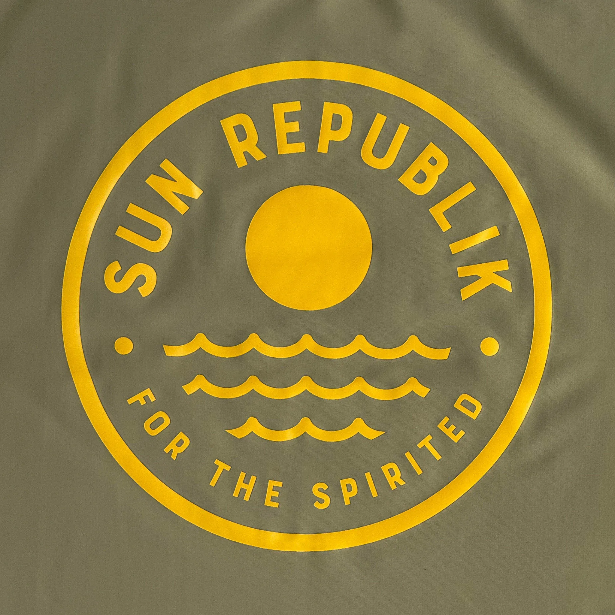 THE SUN SEEKER RASHIE | SHORT SLEEVE |  GREEN