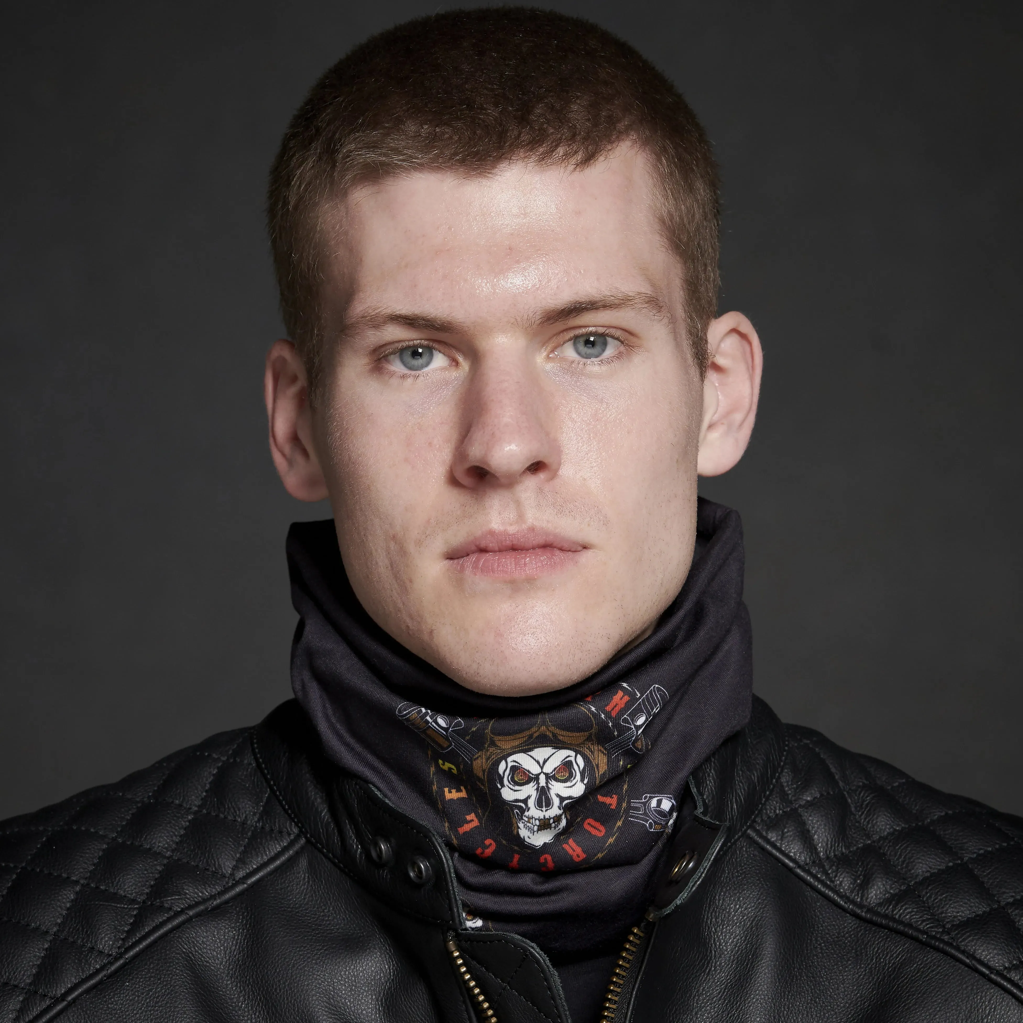 Triumph Jackal Neck Tube in Black