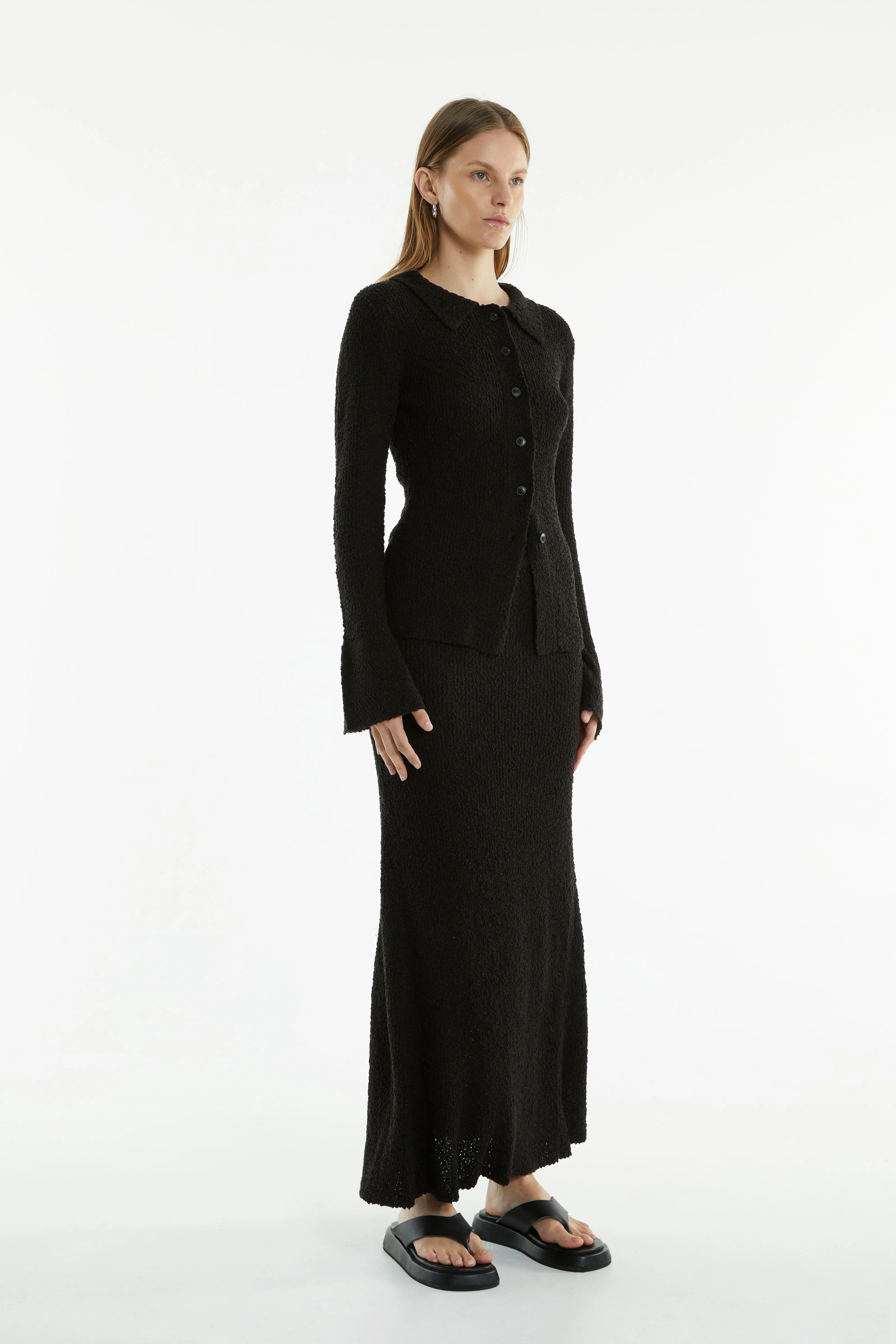 UNBOUND KNIT FLARE SKIRT | BLACK