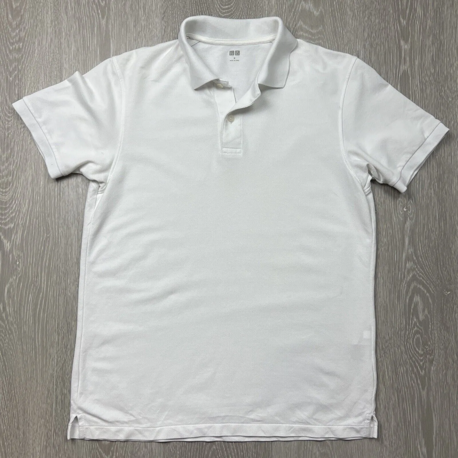Uniqlo Mens Polo Shirt Bundle Size Medium (2-Shirts)